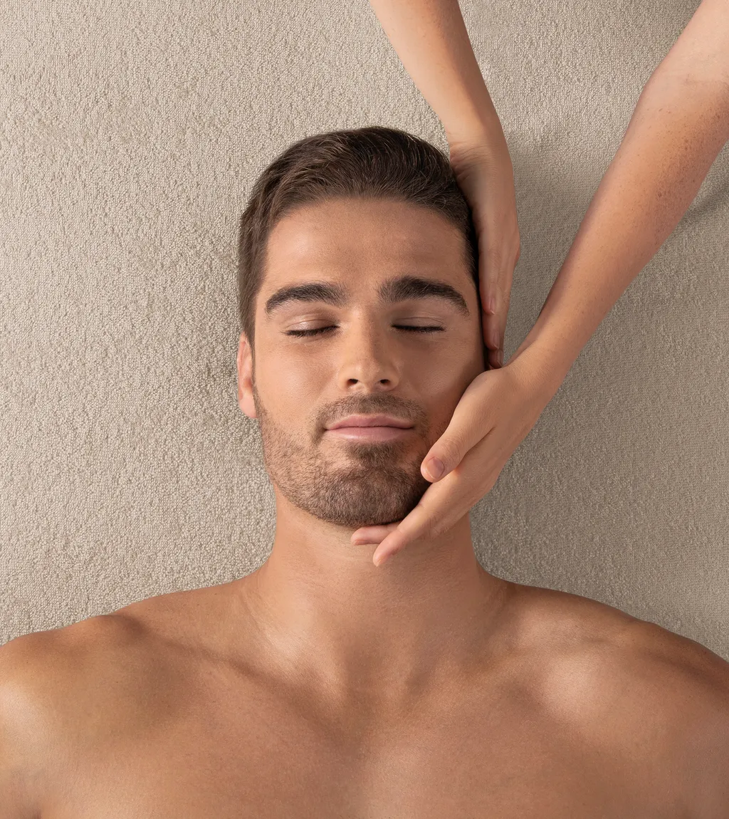 Soin visage homme Thalgo aux algues bleues vitales chez RYZE